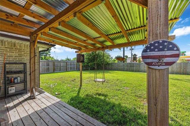 5427 Timpani Drive, Friendswood, TX 77546