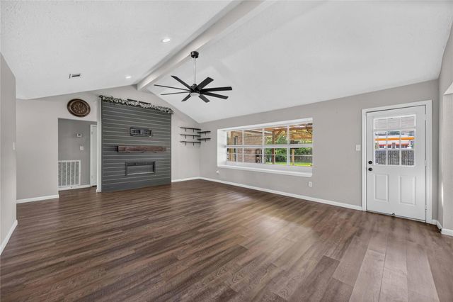 5427 Timpani Drive, Friendswood, TX 77546