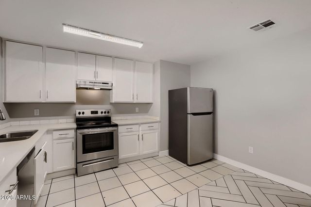 4840 W MULBERRY Drive, Phoenix, AZ 85031