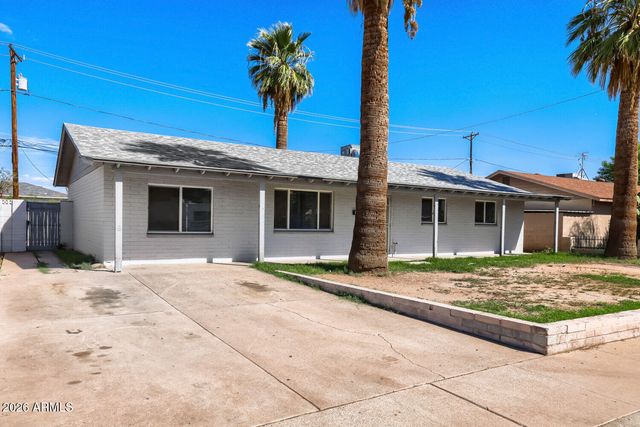 4840 W MULBERRY Drive, Phoenix, AZ 85031