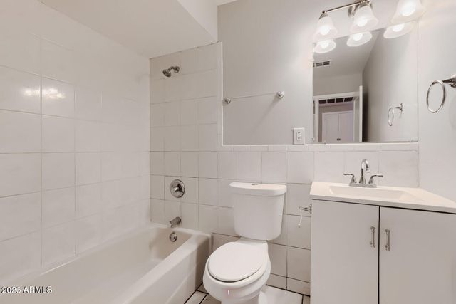 4840 W MULBERRY Drive, Phoenix, AZ 85031