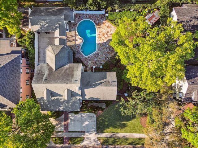 3313 W MULLEN AVENUE, Tampa, FL 33609