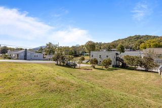 9 Sawyer Street, Chattanooga, TN 37405