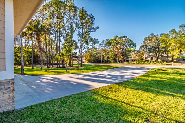 17602 63rd N, The Acreage, FL 33470
