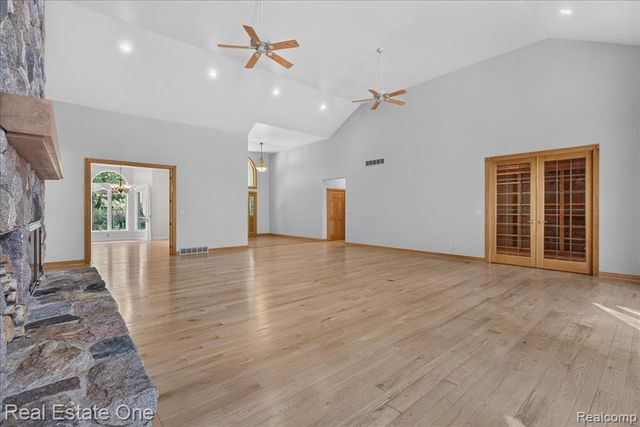 425 Courtney Road, Leonard, MI 48367