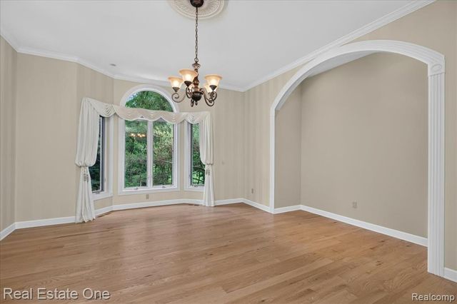 425 Courtney Road, Leonard, MI 48367