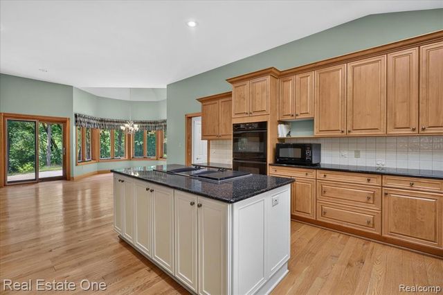 425 Courtney Road, Leonard, MI 48367