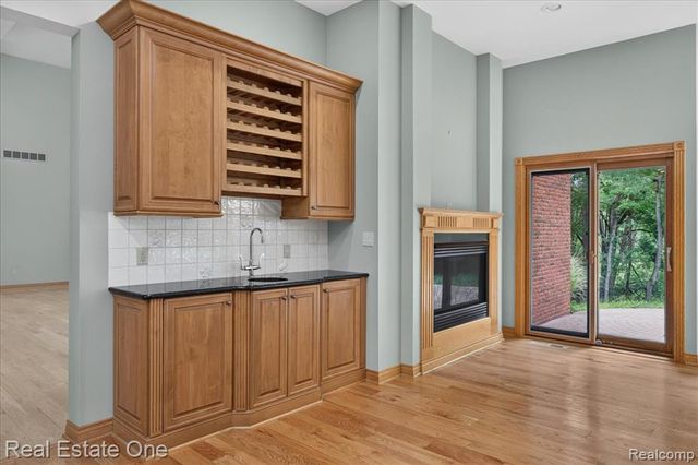 425 Courtney Road, Leonard, MI 48367
