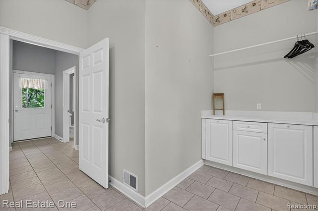 425 Courtney Road, Leonard, MI 48367