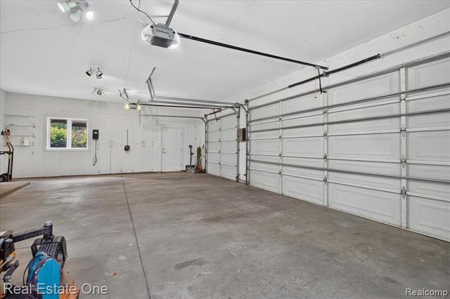 425 Courtney Road, Leonard, MI 48367