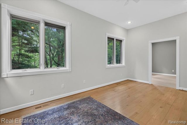 425 Courtney Road, Leonard, MI 48367