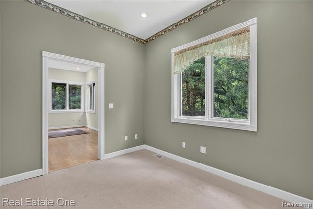 425 Courtney Road, Leonard, MI 48367