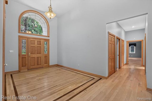425 Courtney Road, Leonard, MI 48367