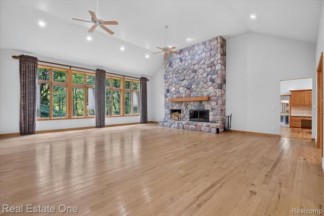 425 Courtney Road, Leonard, MI 48367