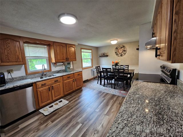 3716 AMHERST Road, Erie, PA 16506
