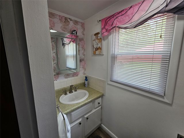 3716 AMHERST Road, Erie, PA 16506