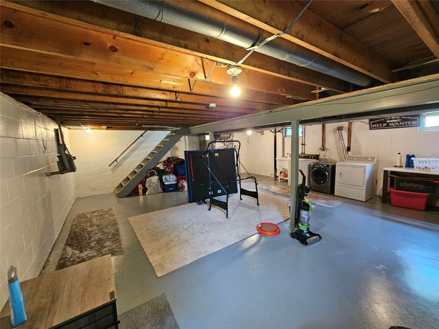 3716 AMHERST Road, Erie, PA 16506