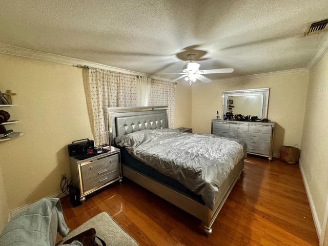 3301 Glenmoor Dr, Sacramento, CA 95827