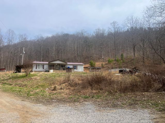1470 Hopkins Fork, Pikeville, KY 41501