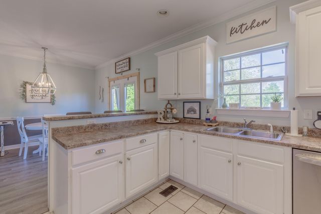 949 Brynwood Drive, Chattanooga, TN 37415
