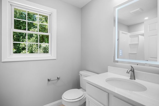 186 Tyngsboro Rd 6, Chelmsford, MA 01863