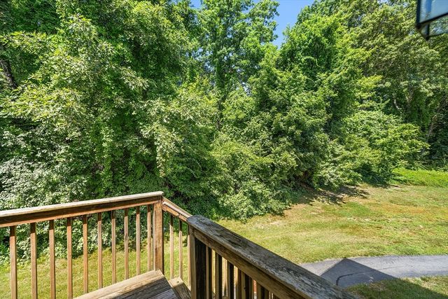 186 Tyngsboro Rd 6, Chelmsford, MA 01863