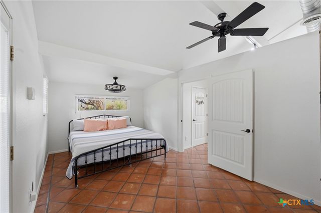 315 N Scenic Loop, Canyon Lake, TX 78133