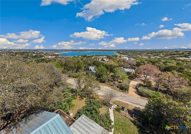 315 N Scenic Loop, Canyon Lake, TX 78133