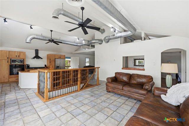 315 N Scenic Loop, Canyon Lake, TX 78133