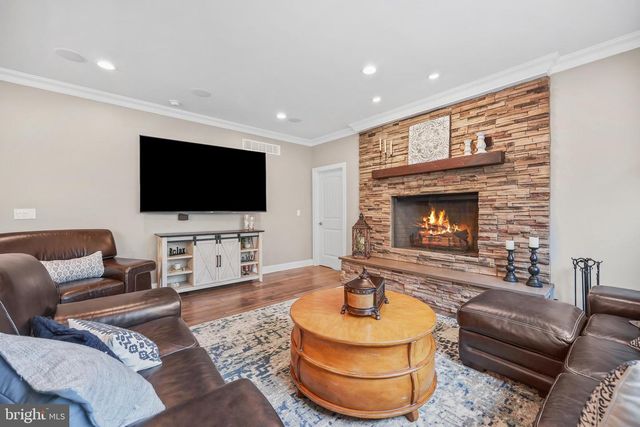 13 FOX RUN, Monroe Twp, NJ 08831