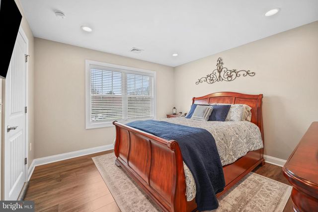 13 FOX RUN, Monroe Twp, NJ 08831