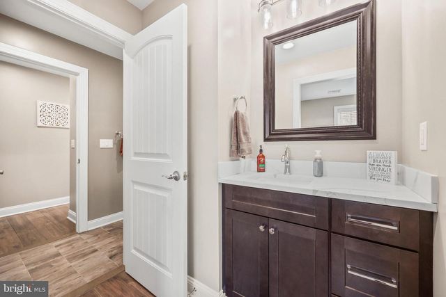 13 FOX RUN, Monroe Twp, NJ 08831