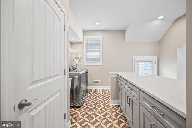 13 FOX RUN, Monroe Twp, NJ 08831