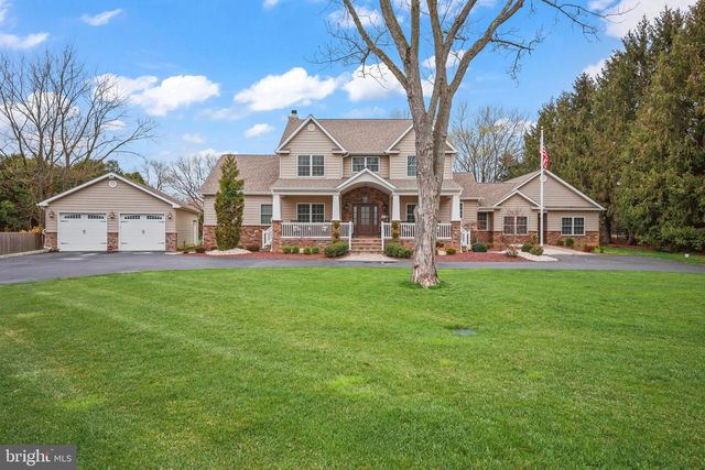 13 FOX RUN, Monroe Twp, NJ 08831