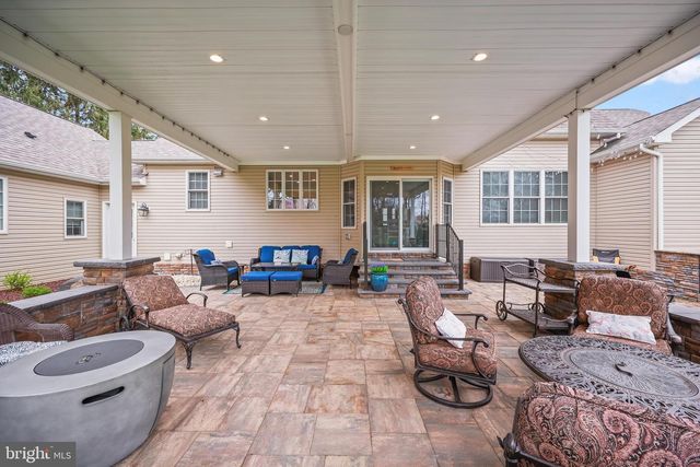 13 FOX RUN, Monroe Twp, NJ 08831