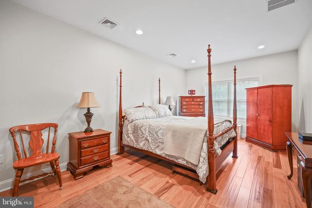 13 FOX RUN, Monroe Twp, NJ 08831