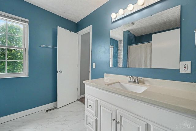 3343 Meadow Green Court, Batavia Twp, OH 45102