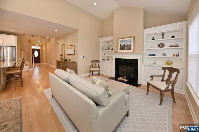 22 Arden Place, Hillsdale, NJ 07642