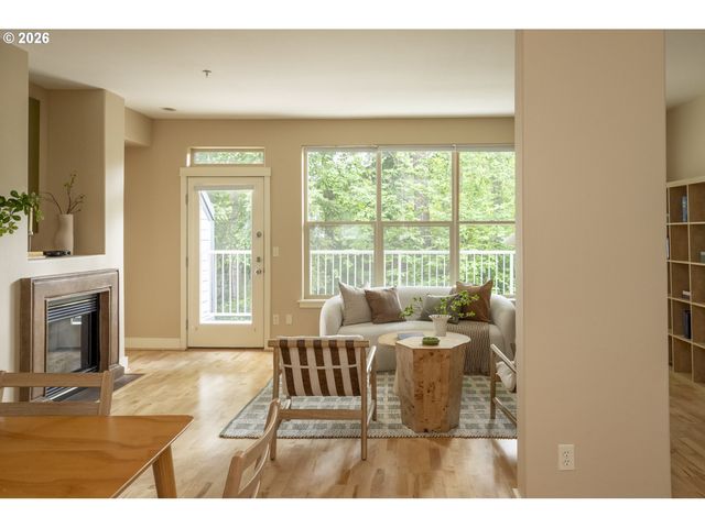 1998 Ne 50TH Way, Hillsboro, OR 97124