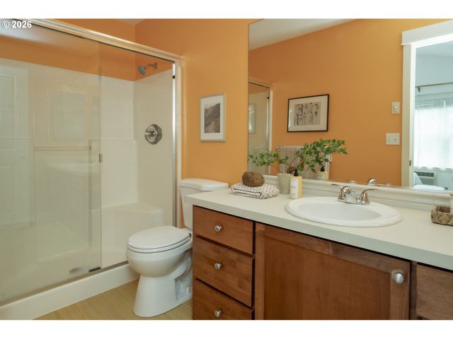 1998 Ne 50TH Way, Hillsboro, OR 97124