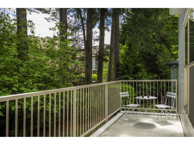 1998 Ne 50TH Way, Hillsboro, OR 97124