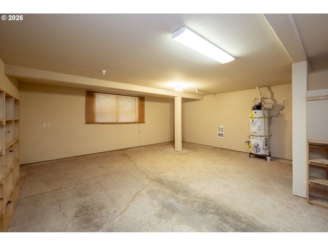 1998 Ne 50TH Way, Hillsboro, OR 97124