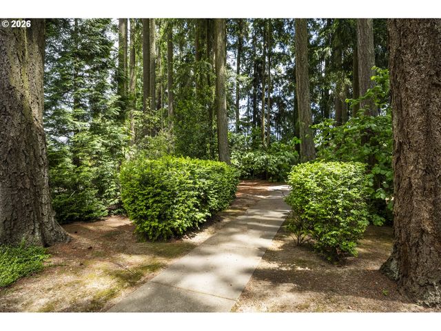 1998 Ne 50TH Way, Hillsboro, OR 97124