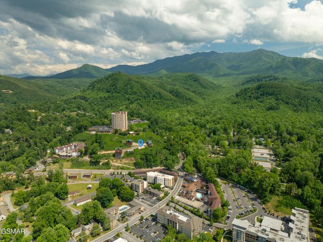 748 Widows Knob Road, Gatlinburg, TN 37738
