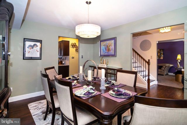 2 SLEEPY HOLLOW CT, Sicklerville, NJ 08081