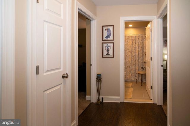 2 SLEEPY HOLLOW CT, Sicklerville, NJ 08081