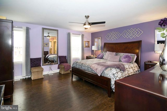 2 SLEEPY HOLLOW CT, Sicklerville, NJ 08081