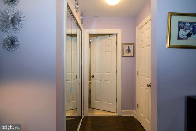 2 SLEEPY HOLLOW CT, Sicklerville, NJ 08081