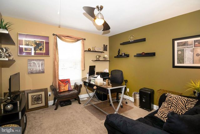 2 SLEEPY HOLLOW CT, Sicklerville, NJ 08081