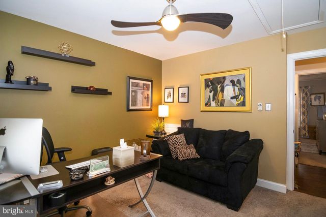 2 SLEEPY HOLLOW CT, Sicklerville, NJ 08081